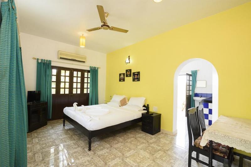 Oyo 13311 The White Feather Hotel Mandrem Exterior foto